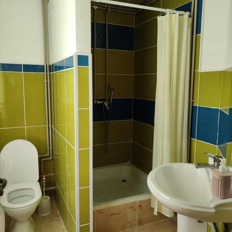 Hostel Mandarin アクタウ エクステリア 写真